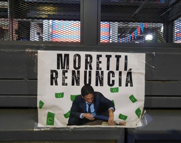 San Lorenzo: Moretti pagó sueldos de su bolsillo mientras crece el escándalo por coimas