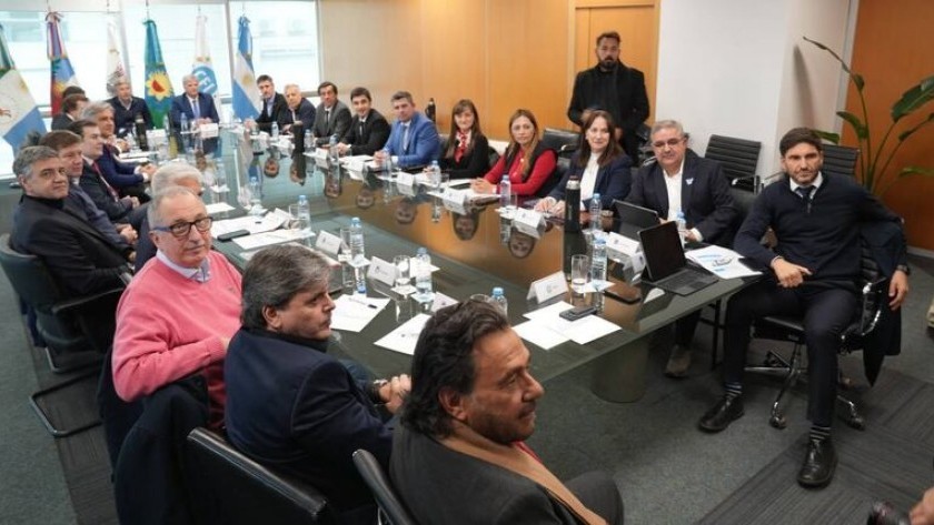 Gobernadores descreen de la convocatoria de Javier Milei y reclaman un gesto: