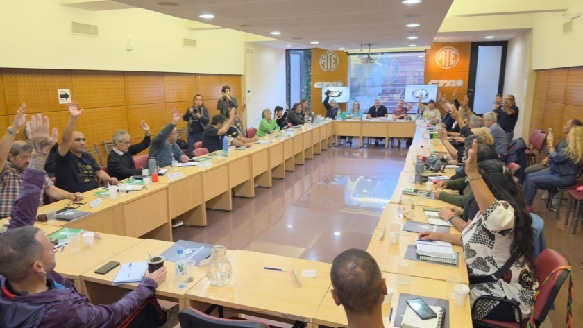 Paro de ATE el 21 de abril y movilización de la CGT para el 30